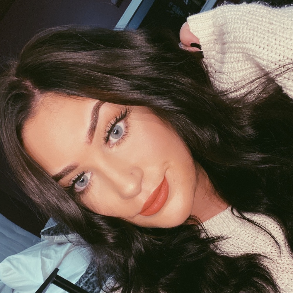 Meet your Posher, Ashlyn